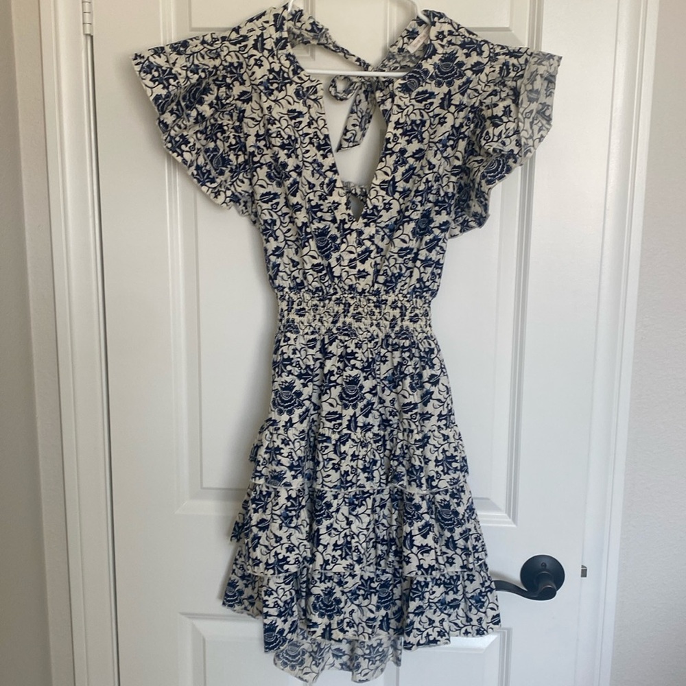 Cute Love the Label dress size M.